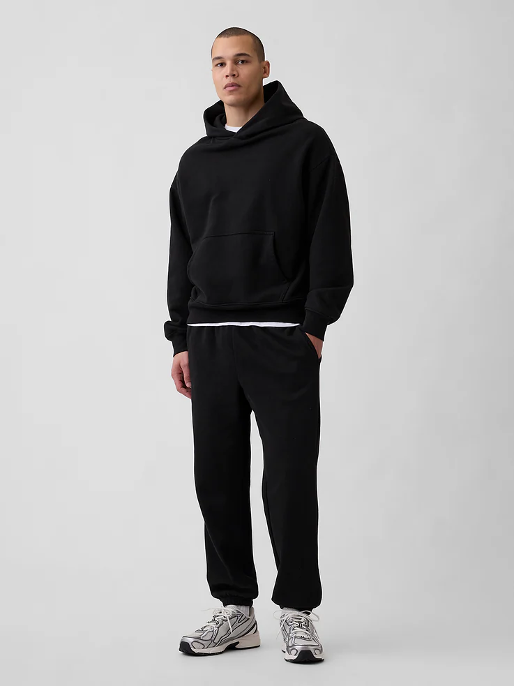 Gap Adult VintageSoft Classic Joggers in True Black